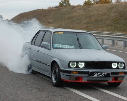 Серый БМВ 3 Серия, объемом двигателя 1.8 л и пробегом 222 тыс. км за 1900 $, фото 1 на Automoto.ua