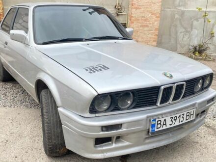 Серый БМВ 3 Серия, объемом двигателя 2.5 л и пробегом 346 тыс. км за 2361 $, фото 1 на Automoto.ua