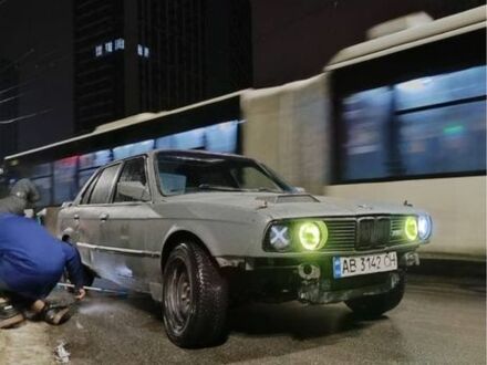 Серый БМВ 3 Серия, объемом двигателя 1.8 л и пробегом 3 тыс. км за 1000 $, фото 1 на Automoto.ua