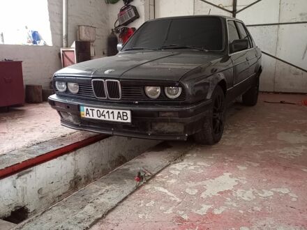 Серый БМВ 3 Серия, объемом двигателя 1 л и пробегом 990 тыс. км за 900 $, фото 1 на Automoto.ua