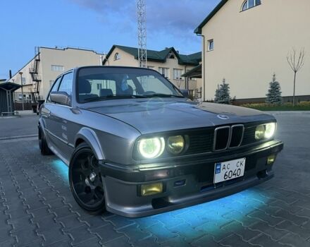 Серый БМВ 3 Серия, объемом двигателя 1.8 л и пробегом 300 тыс. км за 6480 $, фото 1 на Automoto.ua