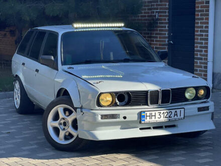 Сірий БМВ 3 Серія, об'ємом двигуна 1.8 л та пробігом 420 тис. км за 9500 $, фото 1 на Automoto.ua