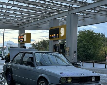 Серый БМВ 3 Серия, объемом двигателя 0 л и пробегом 100 тыс. км за 1150 $, фото 1 на Automoto.ua