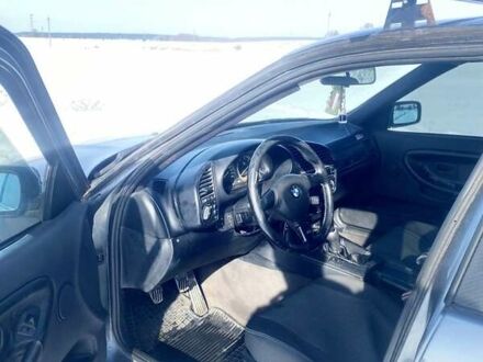 Серый БМВ 3 Серия, объемом двигателя 2.5 л и пробегом 404 тыс. км за 2500 $, фото 1 на Automoto.ua