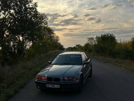 Сірий БМВ 3 Серія, об'ємом двигуна 2 л та пробігом 368 тис. км за 2774 $, фото 1 на Automoto.ua