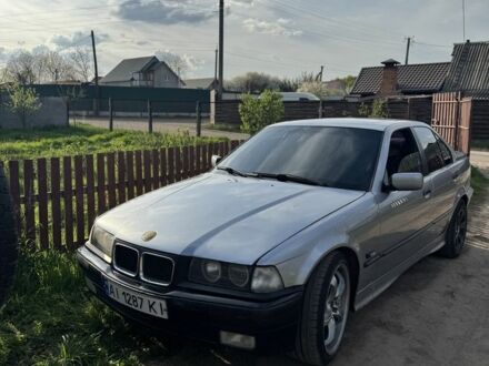 БМВ 3 Серія 1994 у Києві на Automoto.ua Сірий БМВ 3 Серія, об'ємом двигуна 2.8 л та пробігом 180 тис. км за 3999 $, фото 1 на Automoto.ua