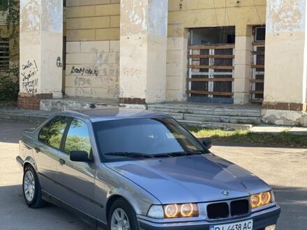 Сірий БМВ 3 Серія, об'ємом двигуна 1.8 л та пробігом 350 тис. км за 2706 $, фото 1 на Automoto.ua