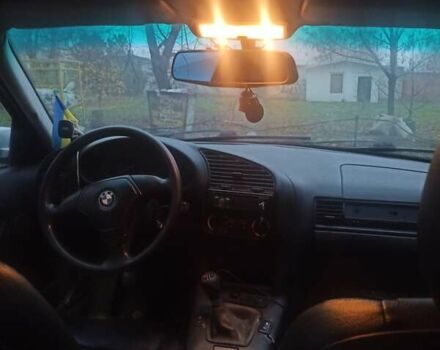 Серый БМВ 3 Серия, объемом двигателя 1.8 л и пробегом 460 тыс. км за 2450 $, фото 1 на Automoto.ua