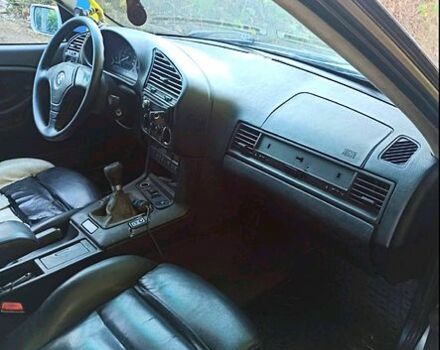 Сірий БМВ 3 Серія, об'ємом двигуна 1.8 л та пробігом 460 тис. км за 3000 $, фото 1 на Automoto.ua