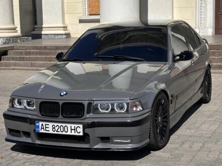 БМВ 3 Серія 1996 у Запоріжжя на Automoto.ua Сірий БМВ 3 Серія, об'ємом двигуна 2.5 л та пробігом 360 тис. км за 5500 $, фото 1 на Automoto.ua