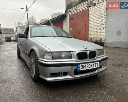 Сірий БМВ 3 Серія, об'ємом двигуна 2.8 л та пробігом 200 тис. км за 4500 $, фото 1 на Automoto.ua