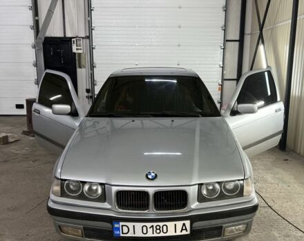 Серый БМВ 3 Серия, объемом двигателя 1.6 л и пробегом 300 тыс. км за 2500 $, фото 1 на Automoto.ua