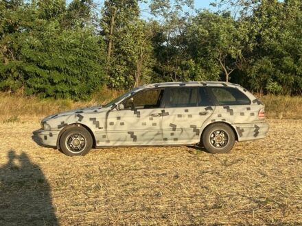 БМВ 3 Серія 1998 у Верхнеднепровске на Automoto.ua Сірий БМВ 3 Серія, об'ємом двигуна 2.5 л та пробігом 400 тис. км за 1700 $, фото 1 на Automoto.ua