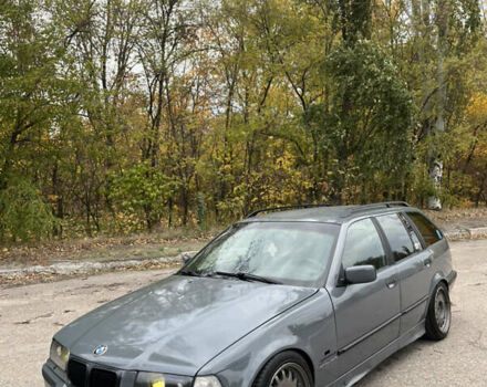 Сірий БМВ 3 Серія, об'ємом двигуна 1.6 л та пробігом 666 тис. км за 2900 $, фото 1 на Automoto.ua