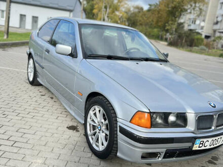 БМВ 3 Серія 1998 у Пустомытах на Automoto.ua Сірий БМВ 3 Серія, об'ємом двигуна 1.6 л та пробігом 315 тис. км за 2650 $, фото 1 на Automoto.ua