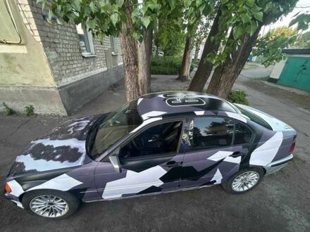БМВ 3 Серия 1999 в Днепре (Днепропетровске) на Automoto.ua Серый БМВ 3 Серия, объемом двигателя 3 л и пробегом 120 тыс. км за 3000 $, фото 1 на Automoto.ua