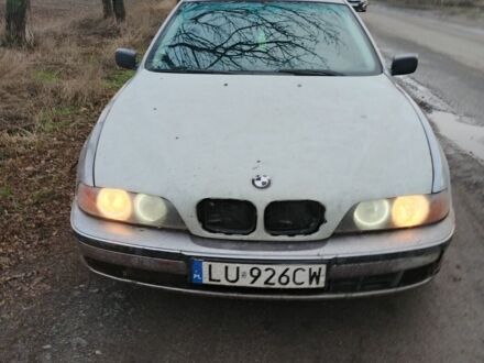 Серый БМВ 3 Серия, объемом двигателя 0 л и пробегом 563 тыс. км за 1892 $, фото 1 на Automoto.ua