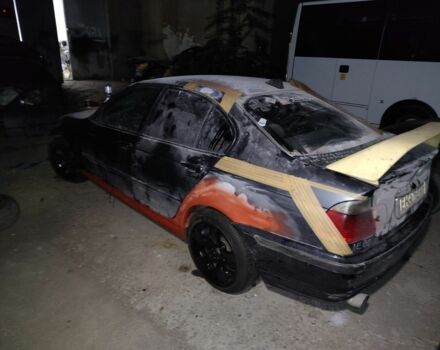 Серый БМВ 3 Серия, объемом двигателя 2 л и пробегом 234 тыс. км за 2800 $, фото 1 на Automoto.ua