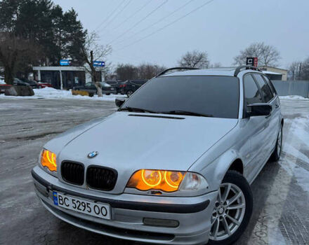 Серый БМВ 3 Серия, объемом двигателя 2 л и пробегом 200 тыс. км за 4000 $, фото 1 на Automoto.ua