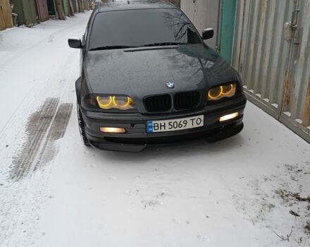 Сірий БМВ 3 Серія, об'ємом двигуна 2.5 л та пробігом 260 тис. км за 5000 $, фото 1 на Automoto.ua