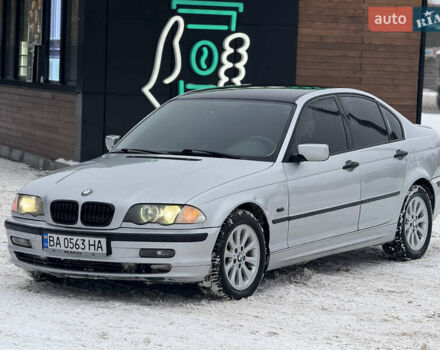 Серый БМВ 3 Серия, объемом двигателя 2 л и пробегом 320 тыс. км за 3250 $, фото 1 на Automoto.ua
