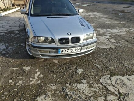 Серый БМВ 3 Серия, объемом двигателя 2 л и пробегом 42 тыс. км за 3900 $, фото 1 на Automoto.ua