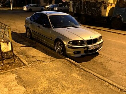 Серый БМВ 3 Серия, объемом двигателя 2 л и пробегом 350 тыс. км за 4300 $, фото 1 на Automoto.ua