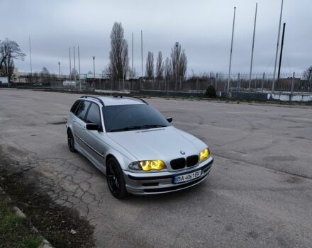 Серый БМВ 3 Серия, объемом двигателя 2 л и пробегом 400 тыс. км за 3600 $, фото 1 на Automoto.ua