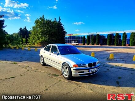 Серый БМВ 3 Серия, объемом двигателя 1.9 л и пробегом 200 тыс. км за 2800 $, фото 1 на Automoto.ua