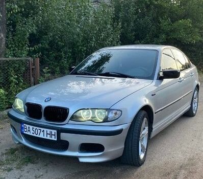 Серый БМВ 3 Серия, объемом двигателя 1.8 л и пробегом 330 тыс. км за 4999 $, фото 1 на Automoto.ua