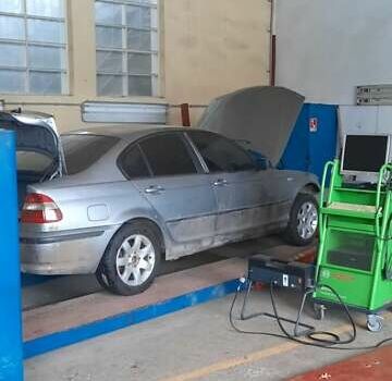 Сірий БМВ 3 Серія, об'ємом двигуна 2 л та пробігом 240 тис. км за 2000 $, фото 1 на Automoto.ua