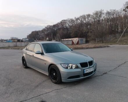 Серый БМВ 3 Серия, объемом двигателя 2 л и пробегом 320 тыс. км за 4200 $, фото 1 на Automoto.ua