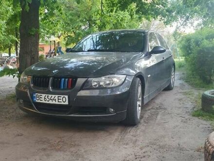 Серый БМВ 3 Серия, объемом двигателя 2 л и пробегом 400 тыс. км за 7500 $, фото 1 на Automoto.ua