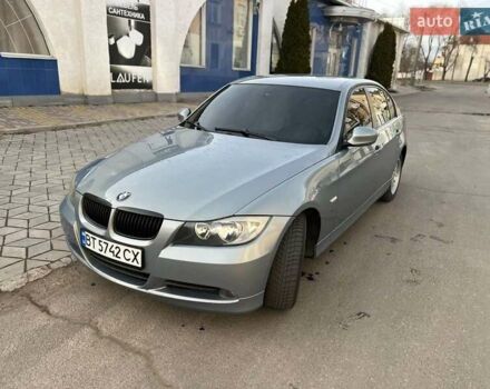 Серый БМВ 3 Серия, объемом двигателя 2 л и пробегом 213 тыс. км за 6300 $, фото 1 на Automoto.ua
