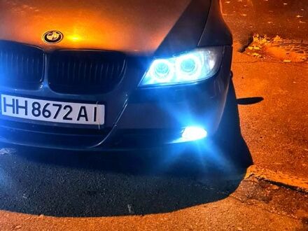 Серый БМВ 3 Серия, объемом двигателя 2 л и пробегом 300 тыс. км за 6600 $, фото 1 на Automoto.ua