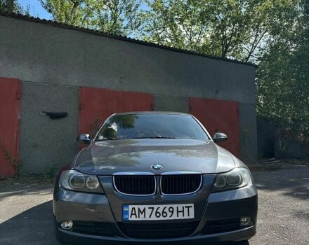 Серый БМВ 3 Серия, объемом двигателя 2 л и пробегом 292 тыс. км за 7200 $, фото 1 на Automoto.ua