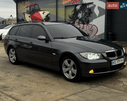 Серый БМВ 3 Серия, объемом двигателя 2 л и пробегом 289 тыс. км за 6450 $, фото 1 на Automoto.ua