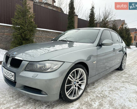 Серый БМВ 3 Серия, объемом двигателя 2 л и пробегом 263 тыс. км за 6500 $, фото 1 на Automoto.ua