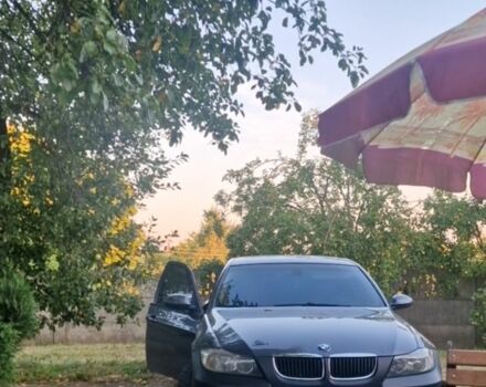 Сірий БМВ 3 Серія, об'ємом двигуна 2 л та пробігом 300 тис. км за 4299 $, фото 1 на Automoto.ua