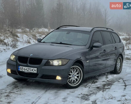 Серый БМВ 3 Серия, объемом двигателя 2 л и пробегом 320 тыс. км за 6650 $, фото 1 на Automoto.ua
