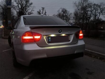 БМВ 3 Серия 2007 в Кривом Роге на Automoto.ua Серый БМВ 3 Серия, объемом двигателя 2 л и пробегом 330 тыс. км за 8300 $, фото 1 на Automoto.ua