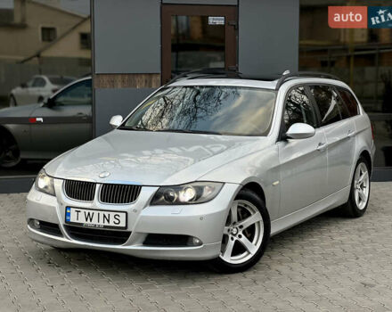 Серый БМВ 3 Серия, объемом двигателя 3 л и пробегом 262 тыс. км за 8900 $, фото 1 на Automoto.ua