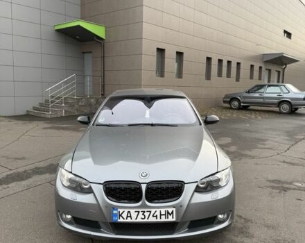 Серый БМВ 3 Серия, объемом двигателя 2 л и пробегом 248 тыс. км за 10000 $, фото 1 на Automoto.ua