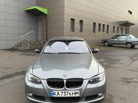 Серый БМВ 3 Серия, объемом двигателя 2 л и пробегом 248 тыс. км за 9999 $, фото 1 на Automoto.ua