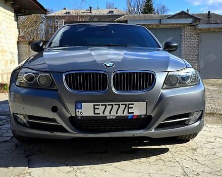 Серый БМВ 3 Серия, объемом двигателя 3 л и пробегом 205 тыс. км за 10000 $, фото 1 на Automoto.ua