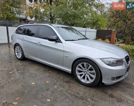 Серый БМВ 3 Серия, объемом двигателя 2 л и пробегом 300 тыс. км за 8500 $, фото 1 на Automoto.ua