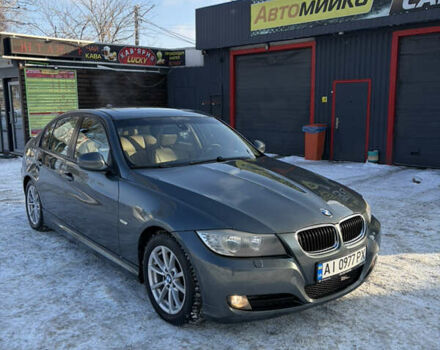 Серый БМВ 3 Серия, объемом двигателя 3 л и пробегом 237 тыс. км за 7400 $, фото 1 на Automoto.ua