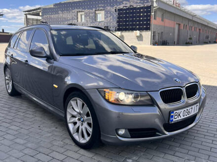 БМВ 3 Серия 2010 в Костополе на Automoto.ua Серый БМВ 3 Серия, объемом двигателя 2 л и пробегом 309 тыс. км за 9300 $, фото 1 на Automoto.ua