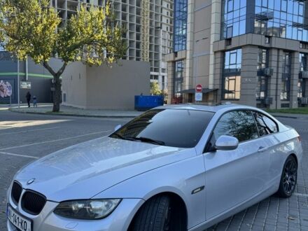 Серый БМВ 3 Серия, объемом двигателя 3 л и пробегом 198 тыс. км за 3900 $, фото 1 на Automoto.ua