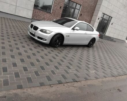 Серый БМВ 3 Серия, объемом двигателя 3 л и пробегом 198 тыс. км за 5000 $, фото 1 на Automoto.ua